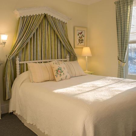 Dunlop Inn Baddeck Inlet Екстериор снимка
