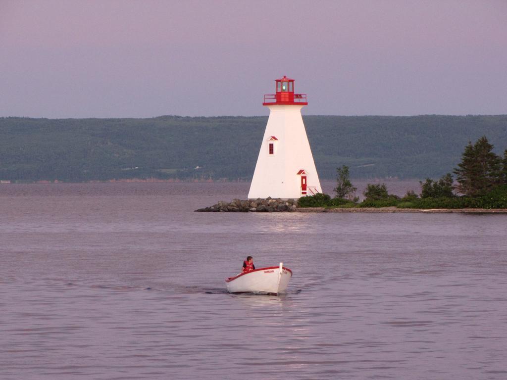 Dunlop Inn Baddeck Inlet Екстериор снимка
