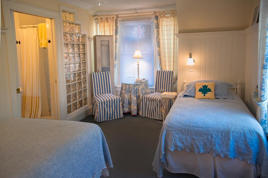 Dunlop Inn Baddeck Inlet Екстериор снимка